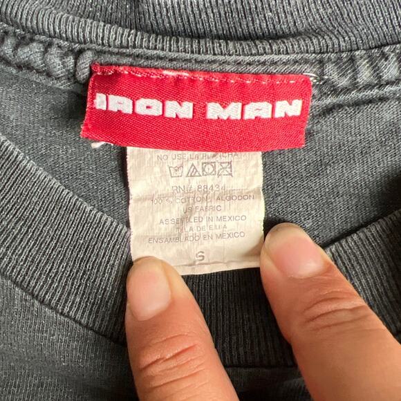 Y2K Iron Man Size Small Graphic Superhero T-shirt Size Small 100% Cotton - Picture 5 of 5